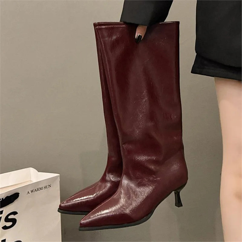 Véra kitten heel boots