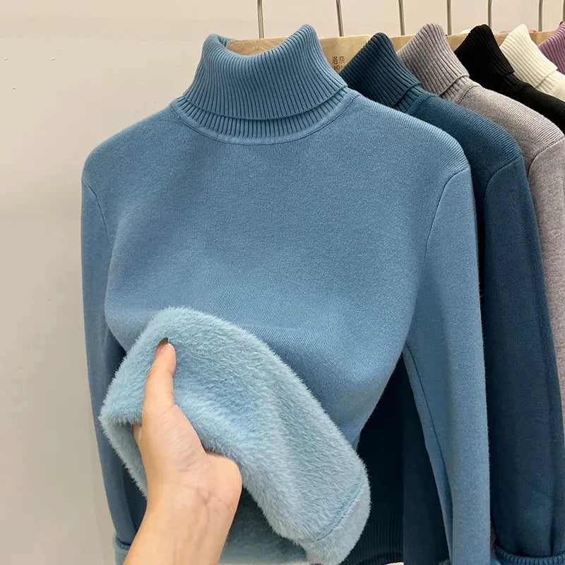 Velura Turtleneck