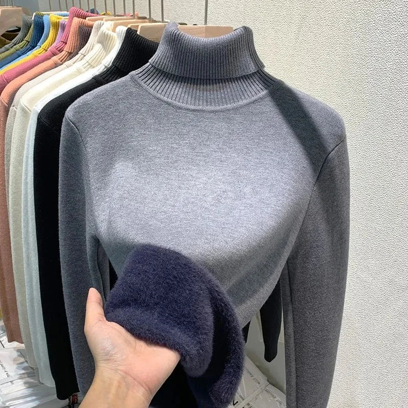 Velura Turtleneck