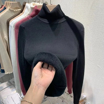 Velura Turtleneck