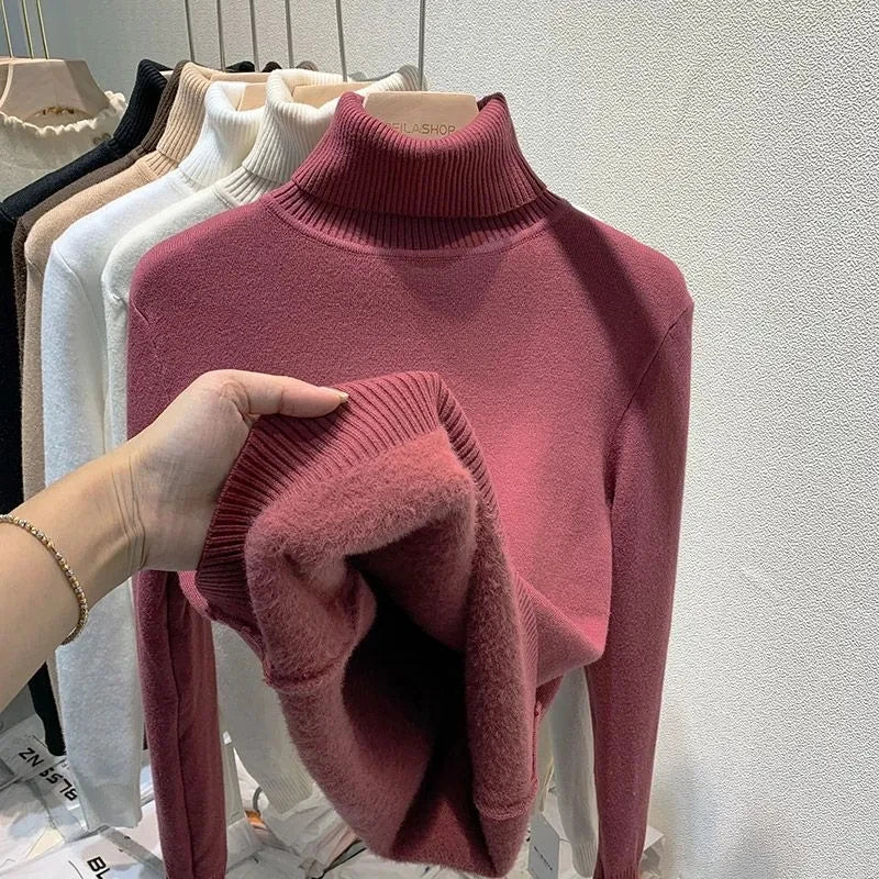 Velura Turtleneck