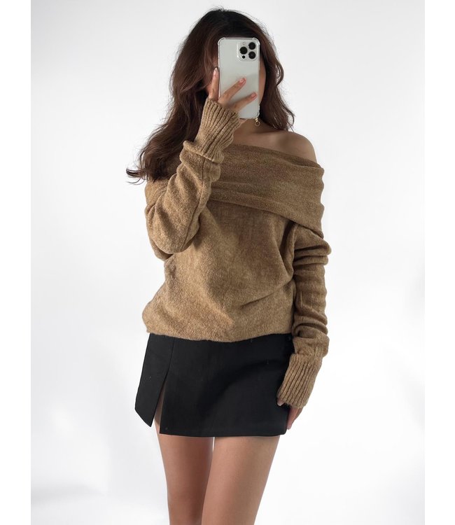 VAYNE OFF SHOULDER KNIT - CAMEL